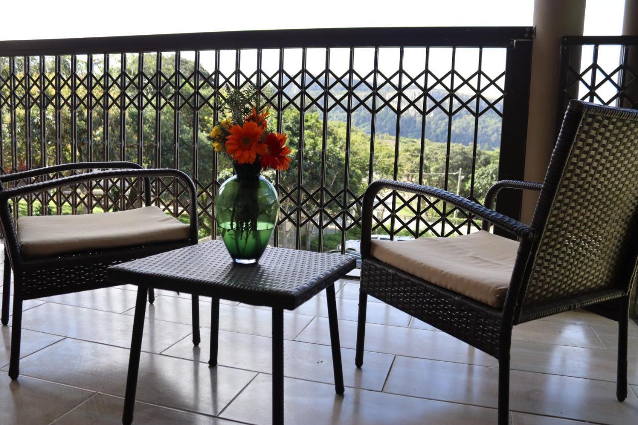 Uzuri Lifestyle Villa Port Saint Johnʼs Екстериор снимка