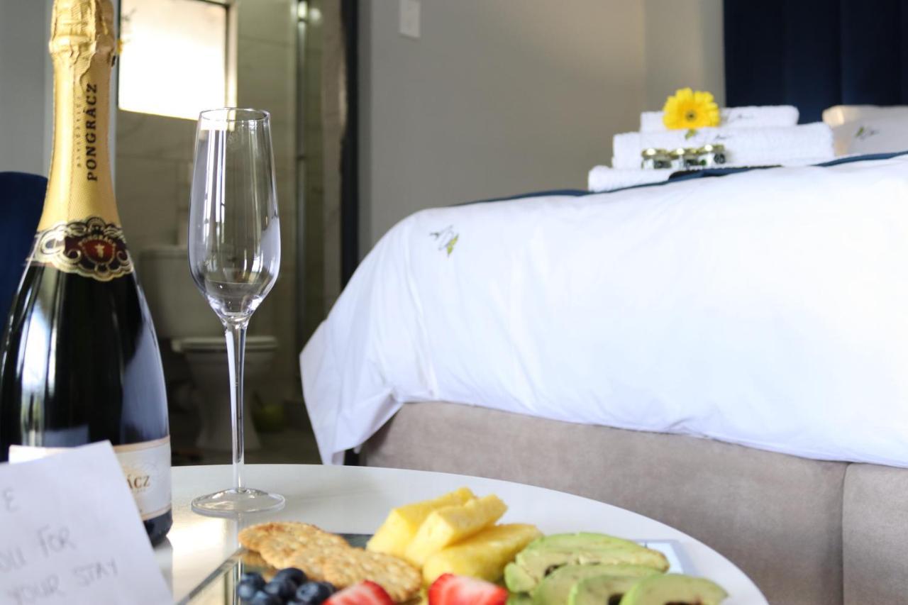 Uzuri Lifestyle Villa Port Saint Johnʼs Екстериор снимка